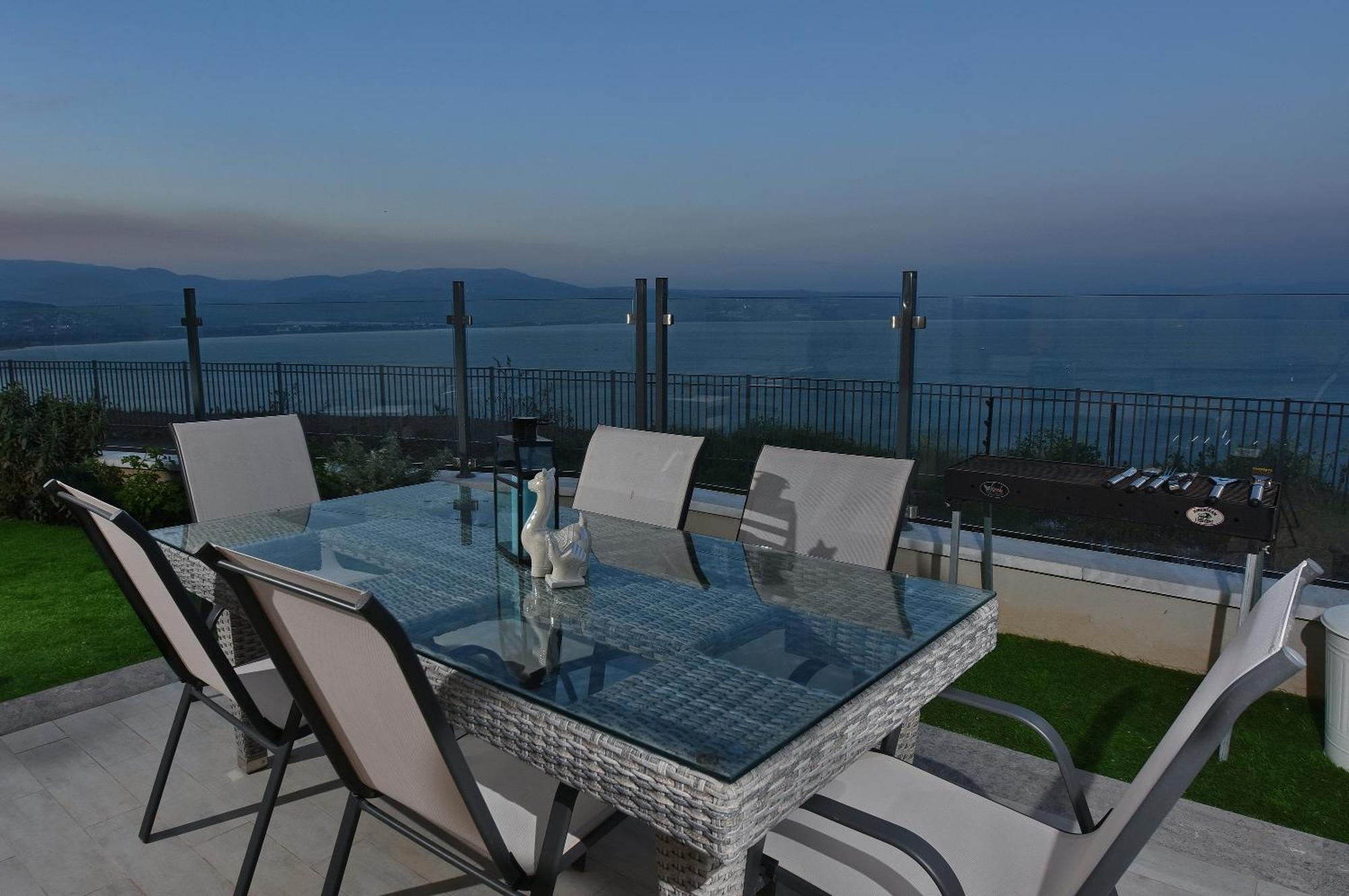 Ariston Luxury Garden Apartment With A Pool Tiberias Exterior photo