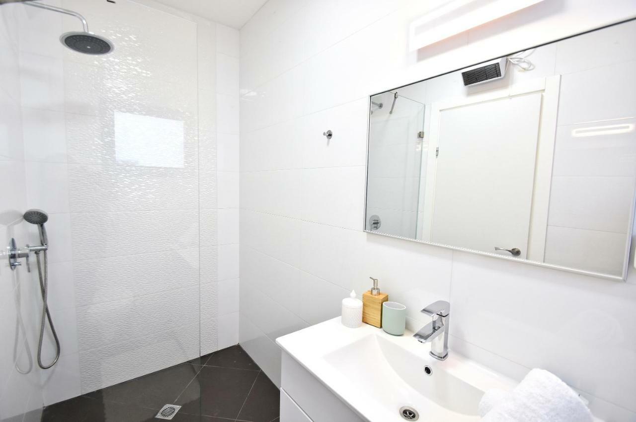 Ariston Luxury Garden Apartment With A Pool Tiberias Exterior photo